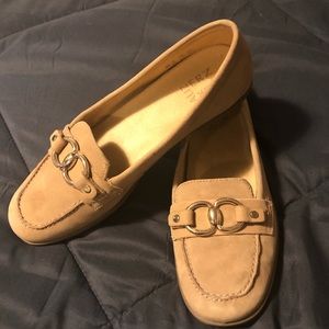 Naturalizer Ainlsley loafer, NWOT